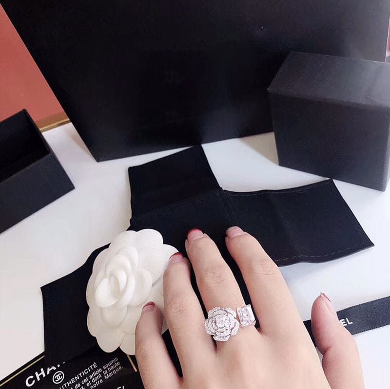 18K Chanel Diamond Camelia Ring