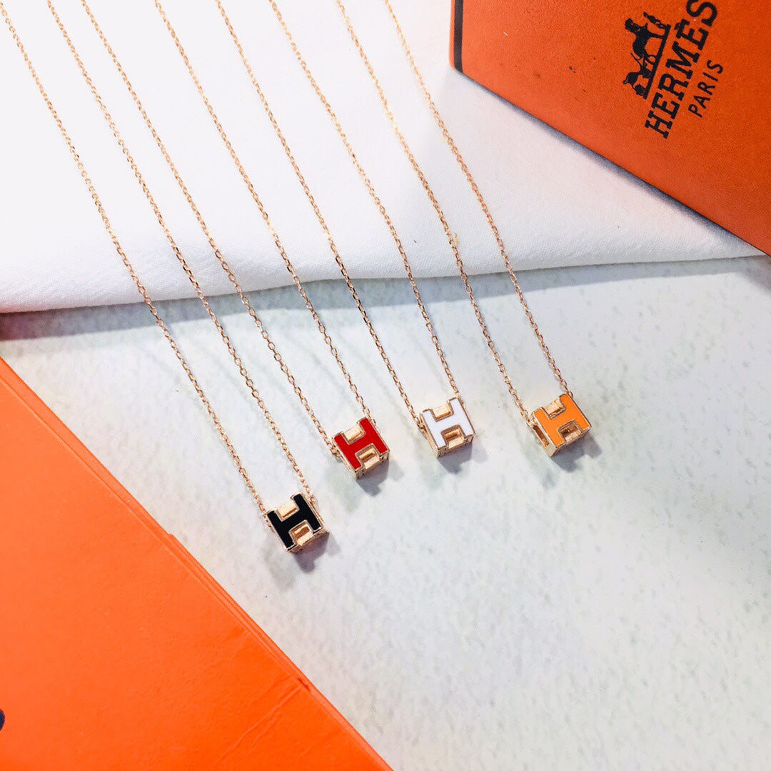 18K Cage D'H Hermes Necklace